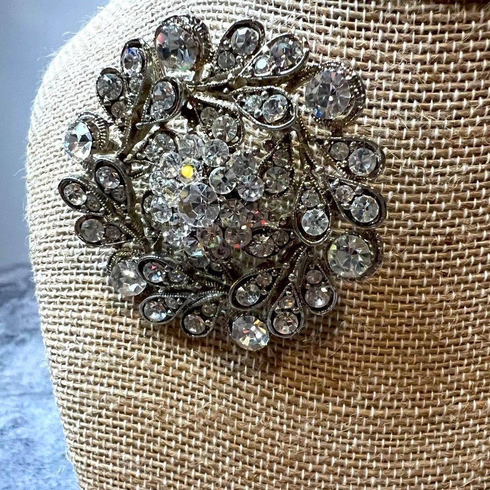 Vintage Silver Tone Rhinestone Floral Wreath Brooch Pendant